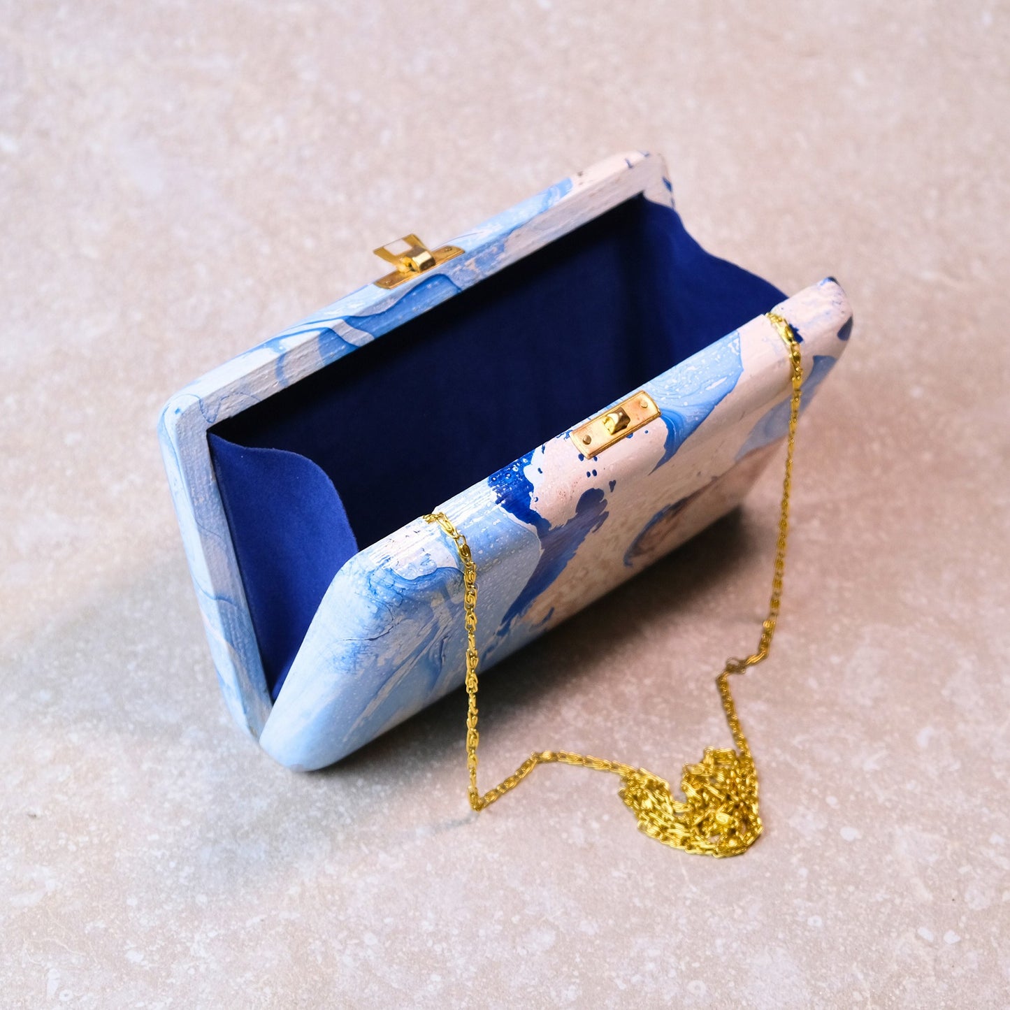Sheen Clutch